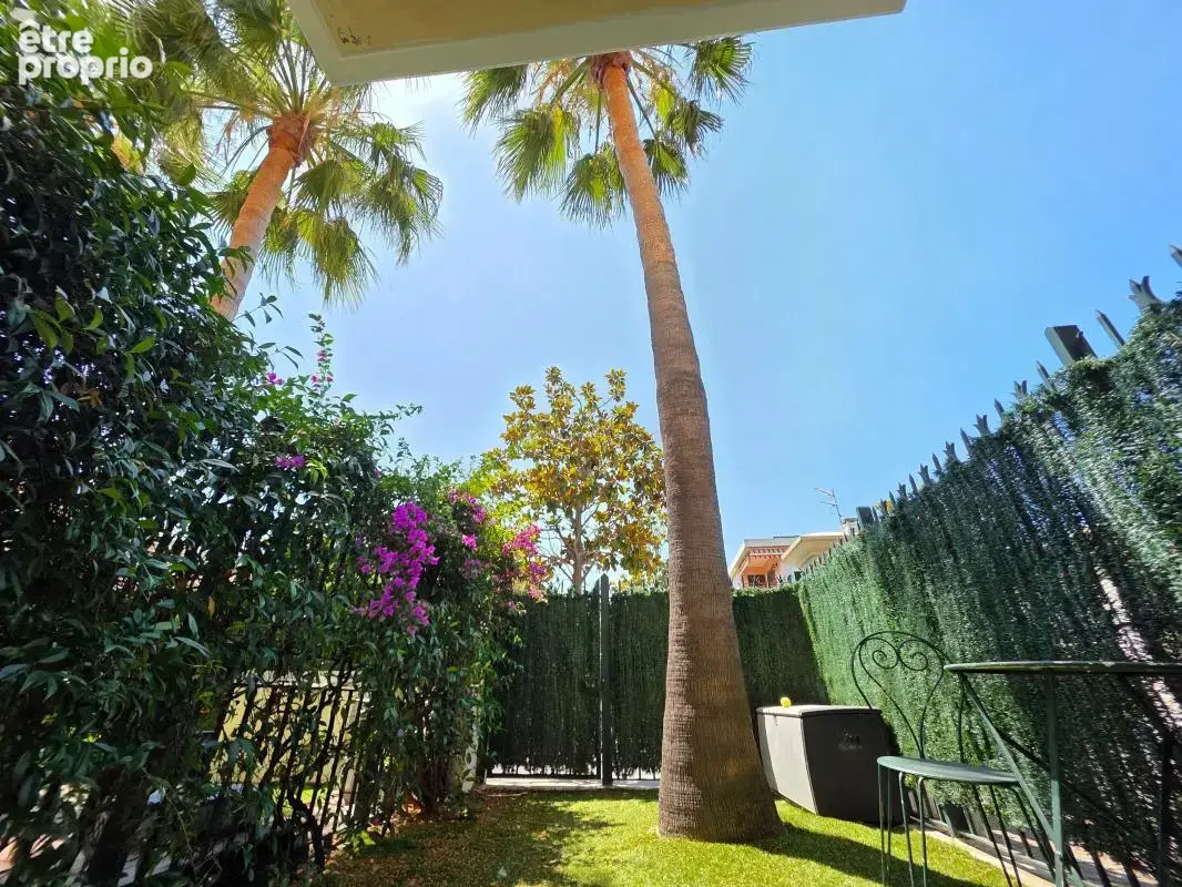 Appartement à SANARY-SUR-MER