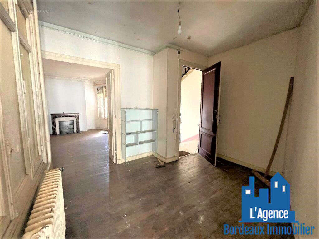 Appartement à BORDEAUX