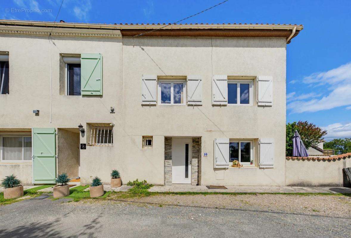 Maison à IZON