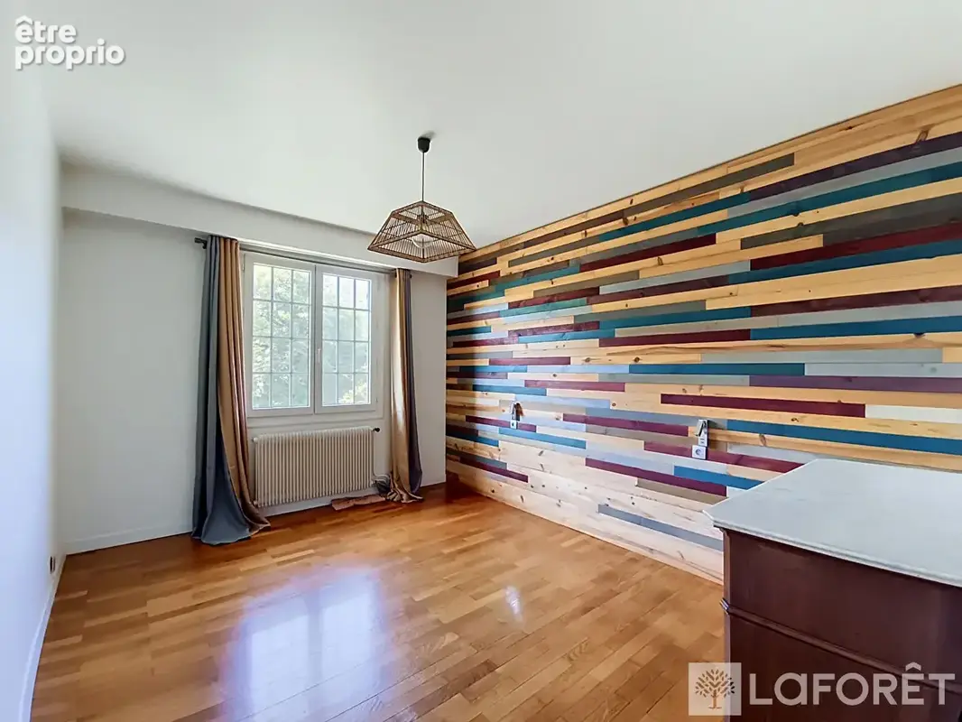 Maison familiale 142 m² - hangar 155 m² - garage - toiture neuve - photo 4