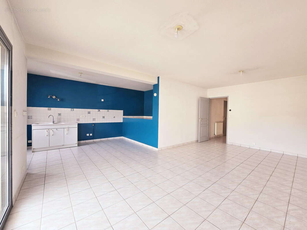 Appartement à ANSE