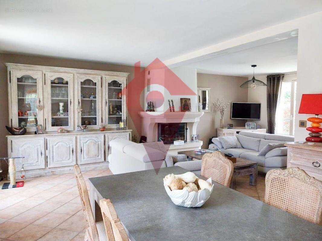 Maison à LES ALLUETS-LE-ROI