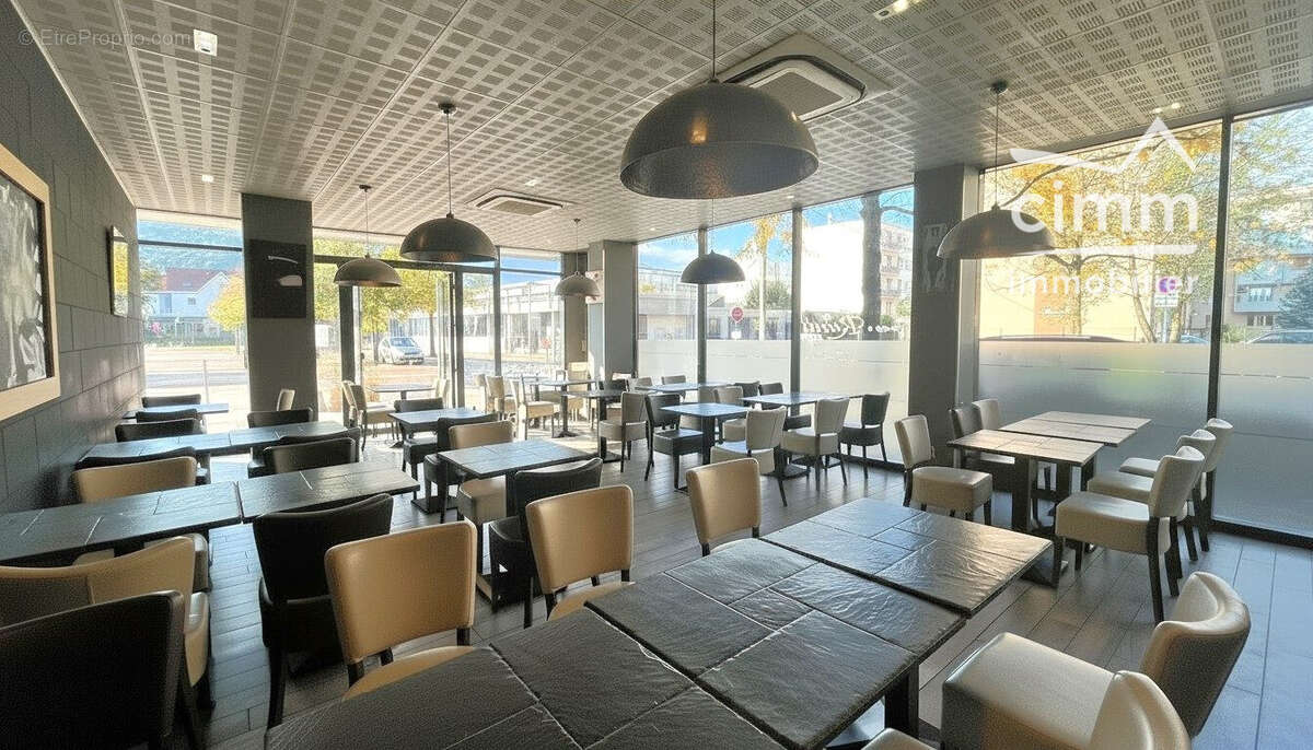 Autre à SEYSSINET-PARISET