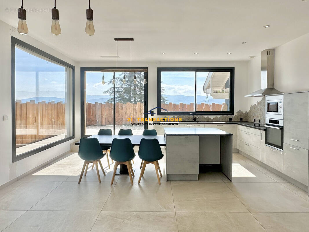 Appartement à SAINT-CHAMOND