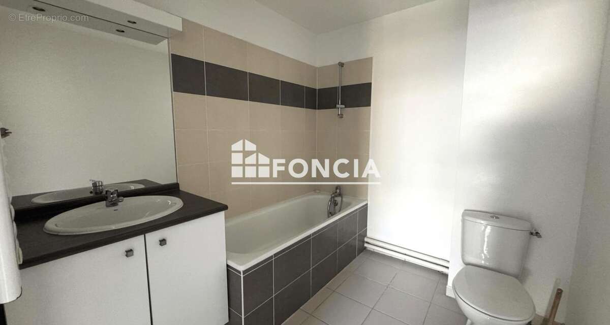 Appartement à AMBES