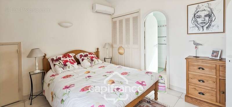Maison à vendre 4 pièces VUE MER + Garage 55m² + Piscine SANARY SUR MER (83) - photo 35