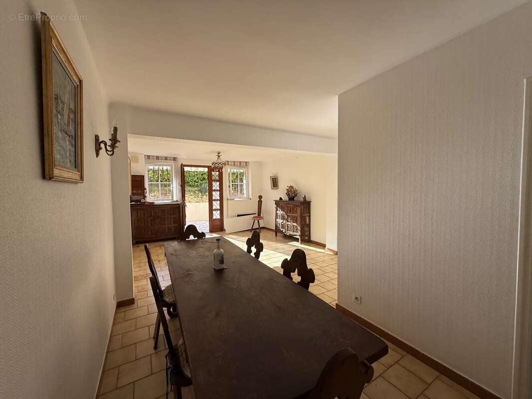 Appartement T4 en rez-de-chaussée - Emplacement Privilégié et Calme, Proche Le Moulleau et Plages - photo 4