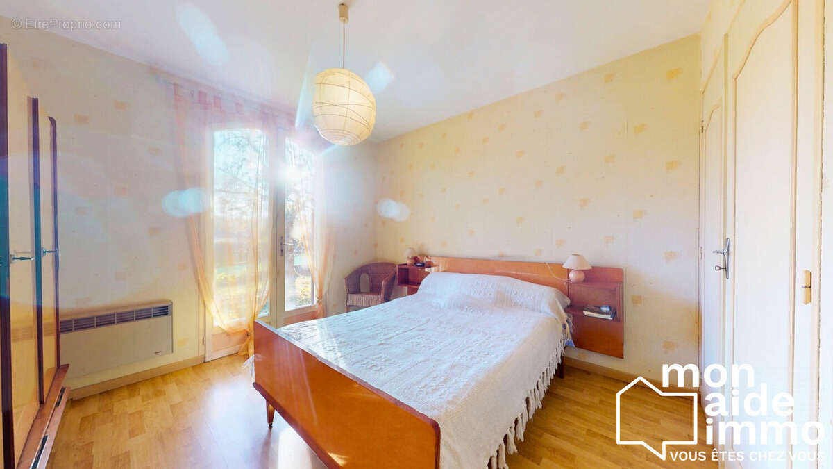 Maison à FARGUES-SAINT-HILAIRE