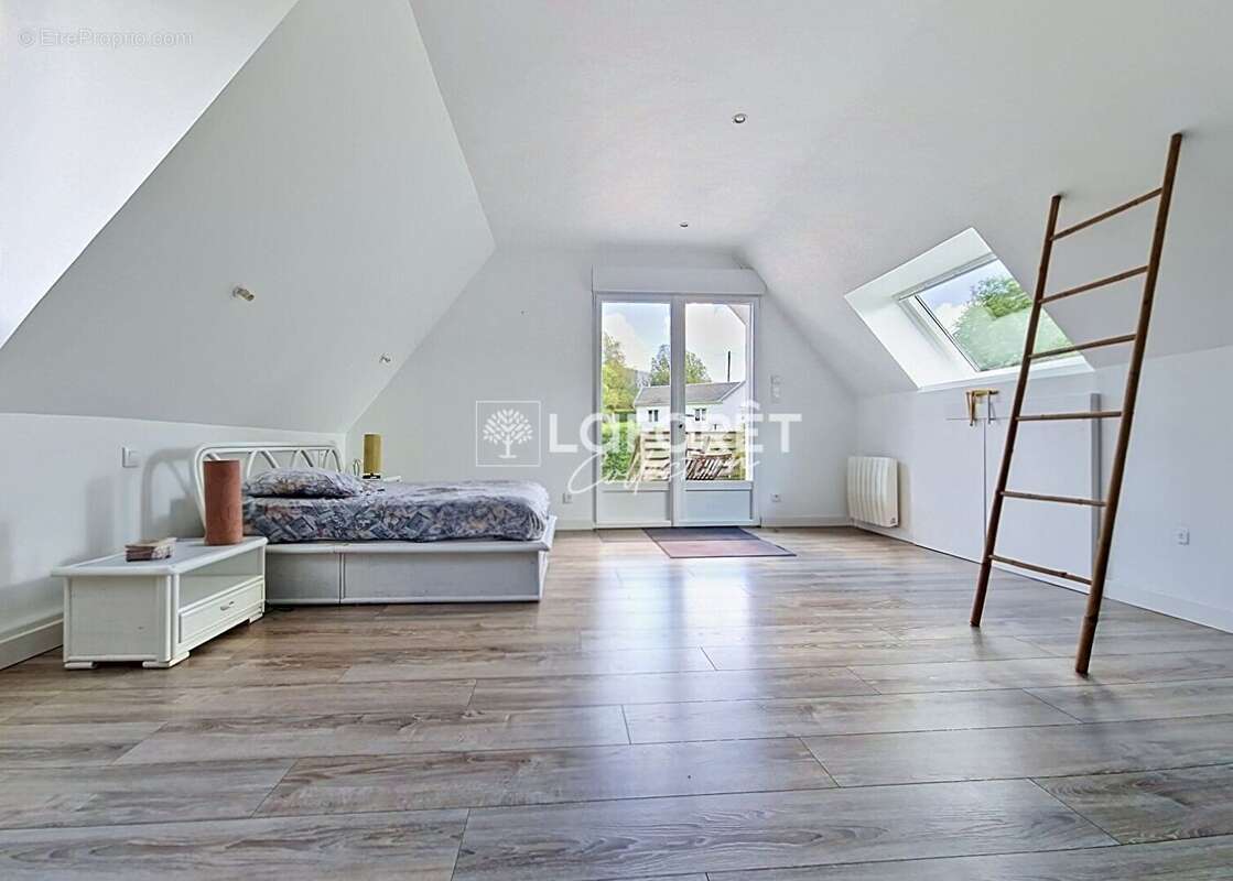 Maison à MONTREUIL