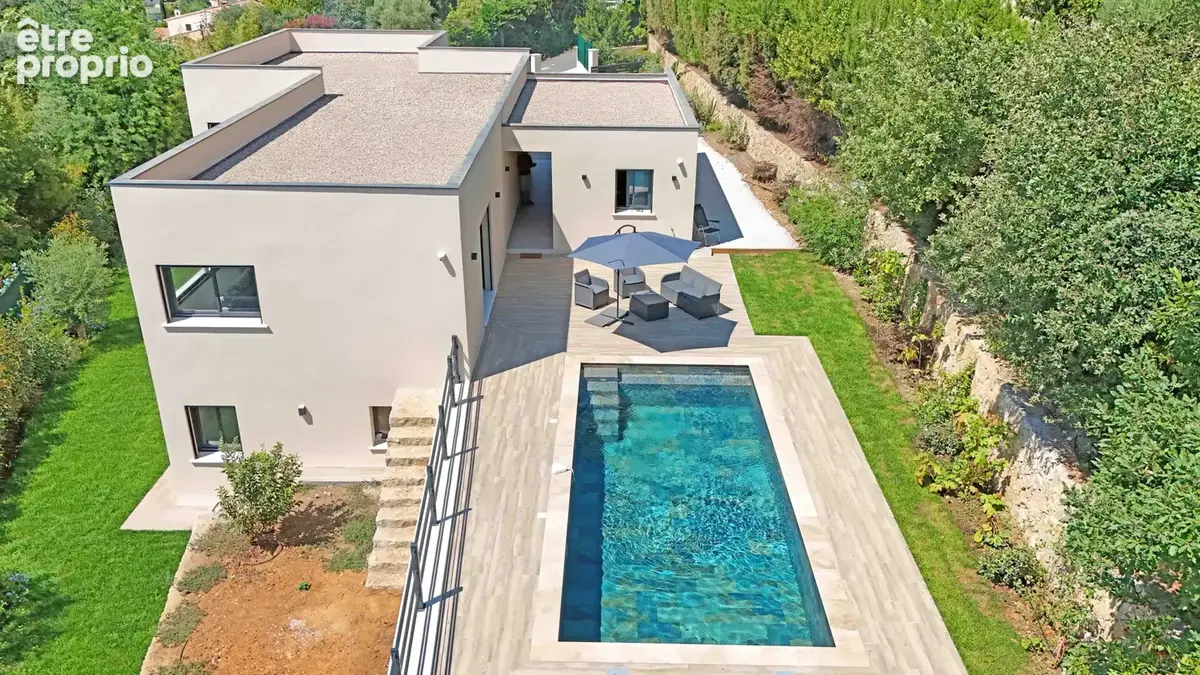 Vence - Villa contemporaine de 225 m2 avec vue mer - photo 8