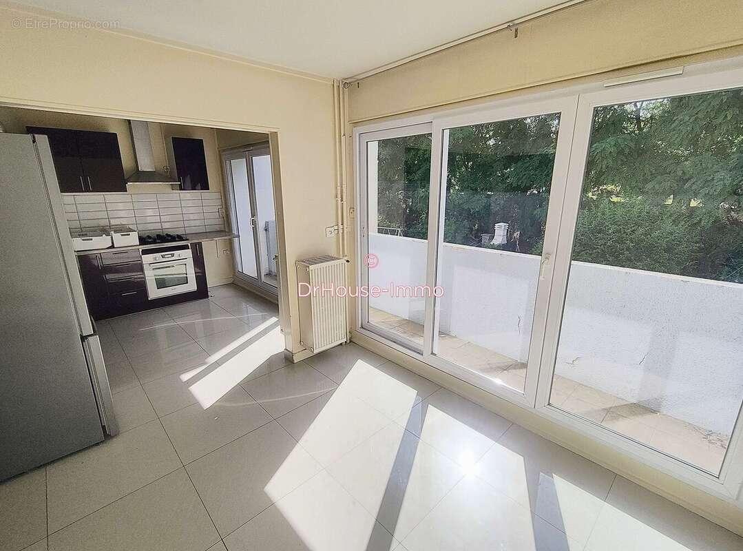 Maison 110 m² à Louvres  - photo 10