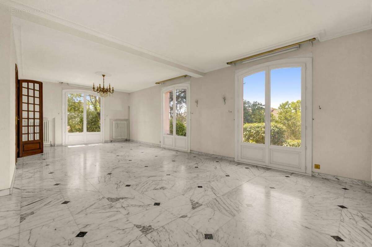 Maison à RAMONVILLE-SAINT-AGNE