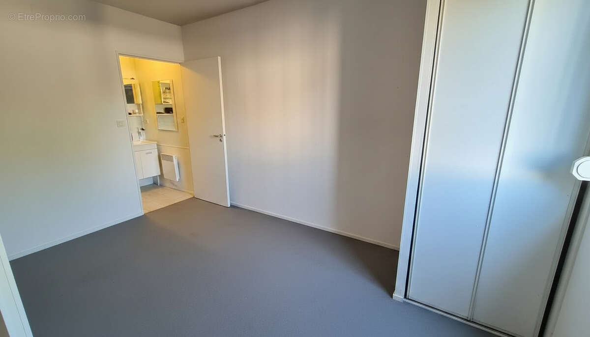 Appartement - 25.6 m2 - TOURS - photo 3