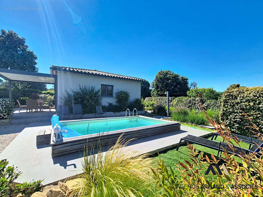 Maison à LA CADIERE-D'AZUR