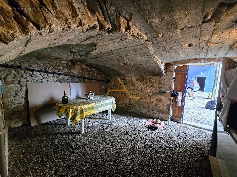 Maison à PONT-DE-BARRET