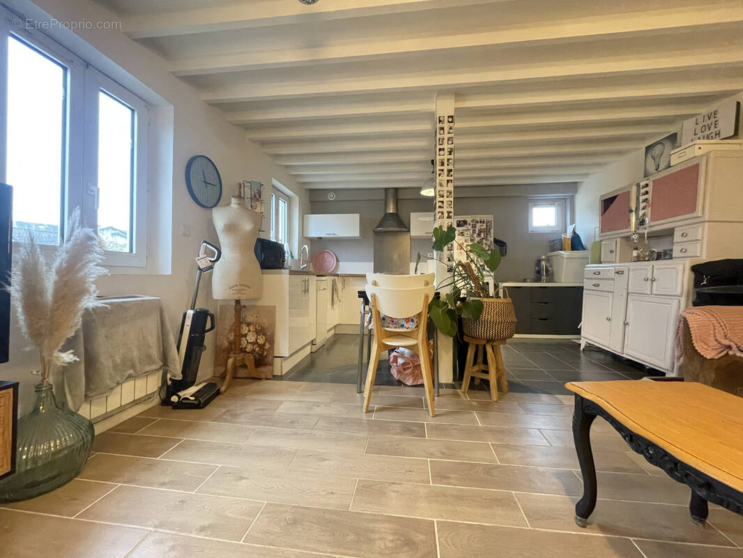 Appartement à LIVRY-GARGAN