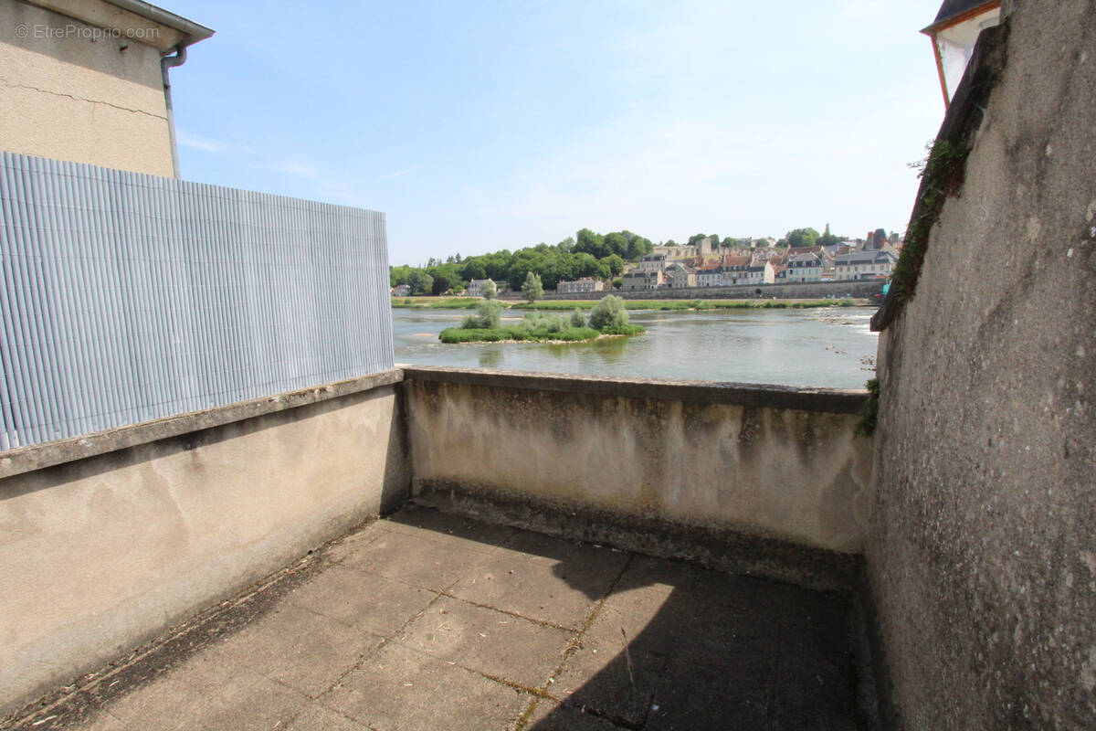 Appartement à LA CHARITE-SUR-LOIRE