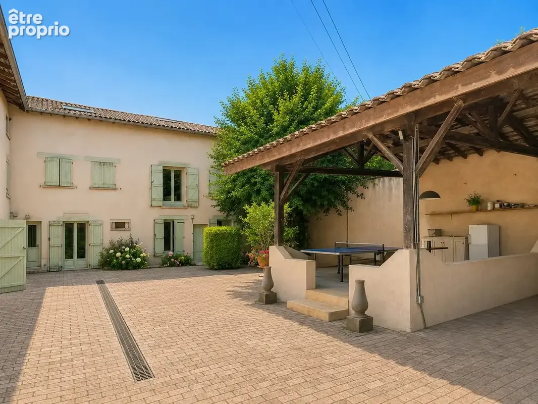 Maison 239 m² à Villefranche-Sur-Saone  - photo 3