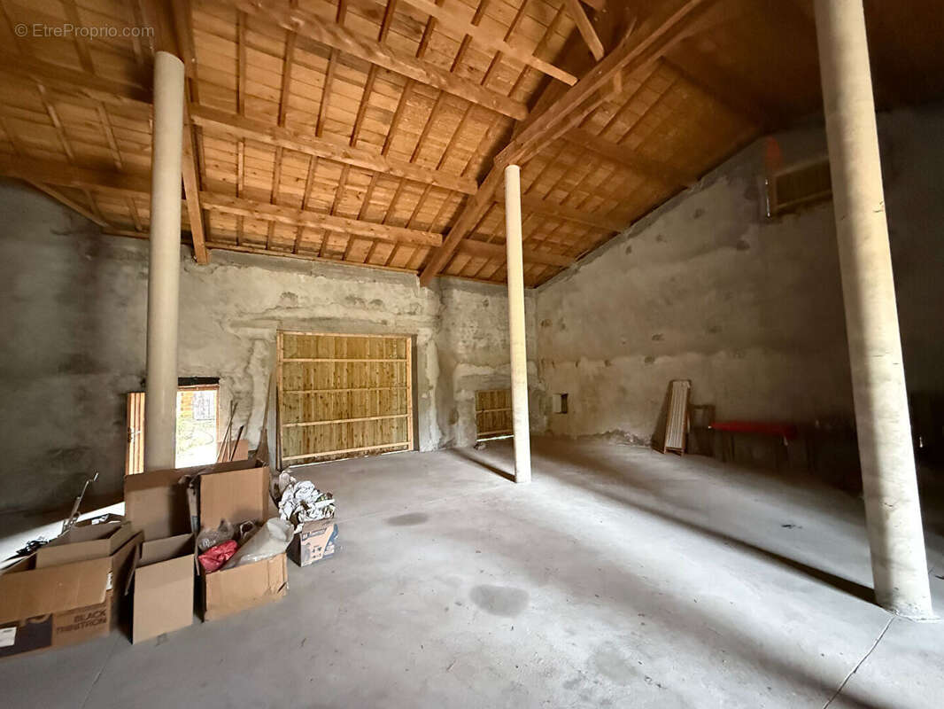 Maison à SAINT-JUST-EN-CHEVALET