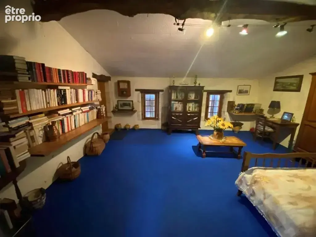 St yzan maison a rafraîchir sur 840 m2 - photo 6