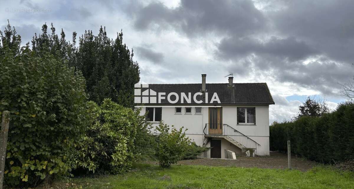 Maison à SAINT-JEAN-D'ASSE