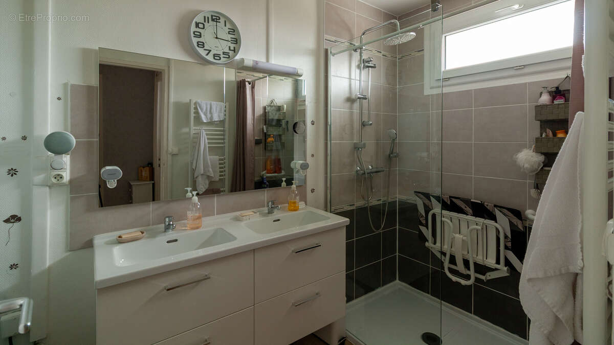 Maison à CRIQUETOT-SUR-OUVILLE