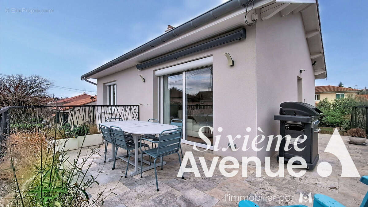 Maison à SAINT-PRIEST