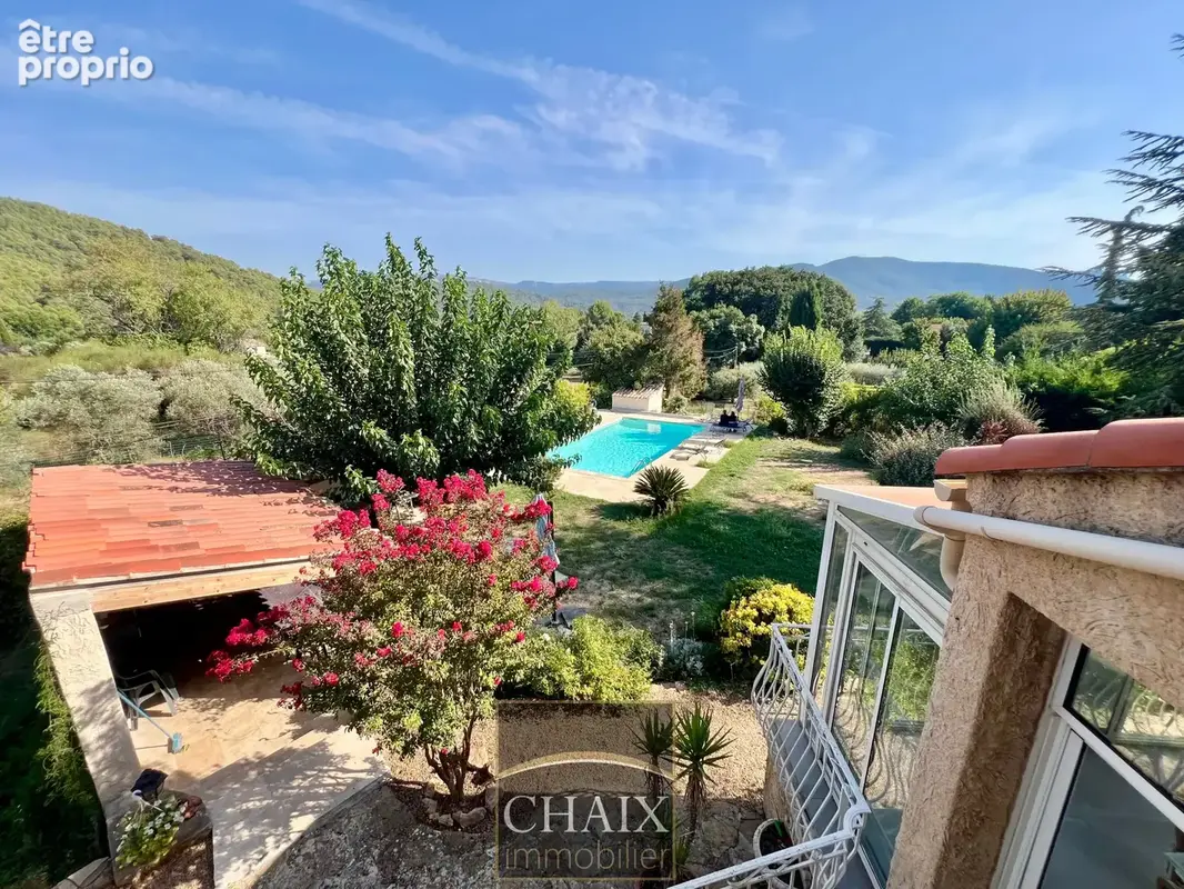 83640 SAINT ZACHARIE - Villa type 6 avce piscine vue collines - photo 26