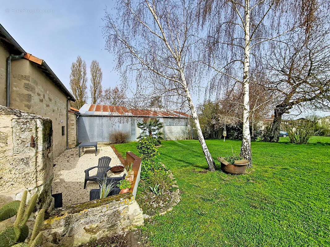 Maison à DOUE-LA-FONTAINE