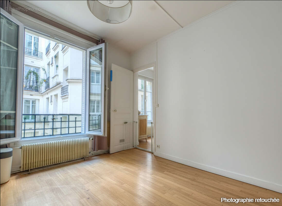 Appartement à LA GARENNE-COLOMBES