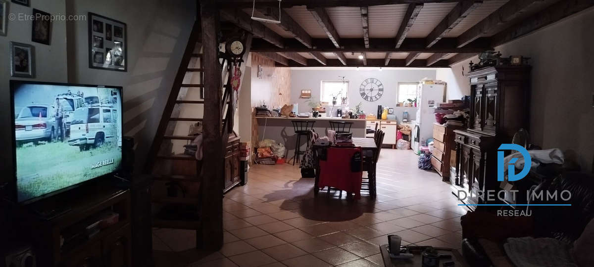 Appartement à AILLEVANS