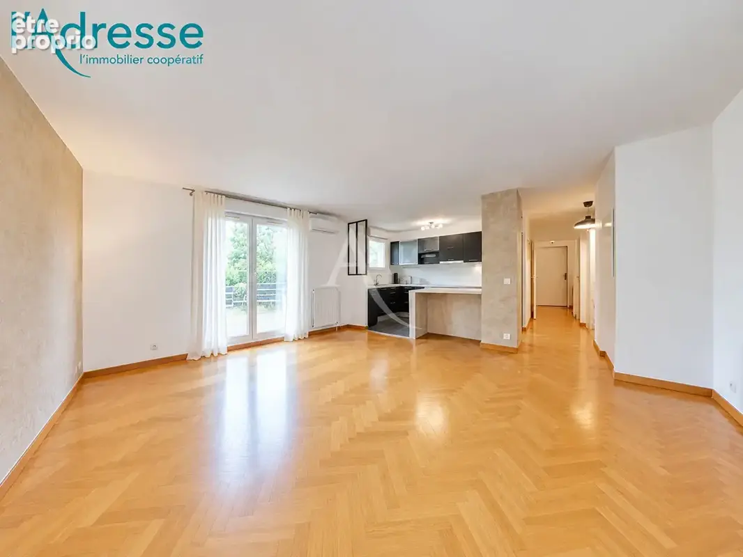 Appartement Noisy Le Grand 3 pièce(s) 64 m2 + jardinet - photo 3