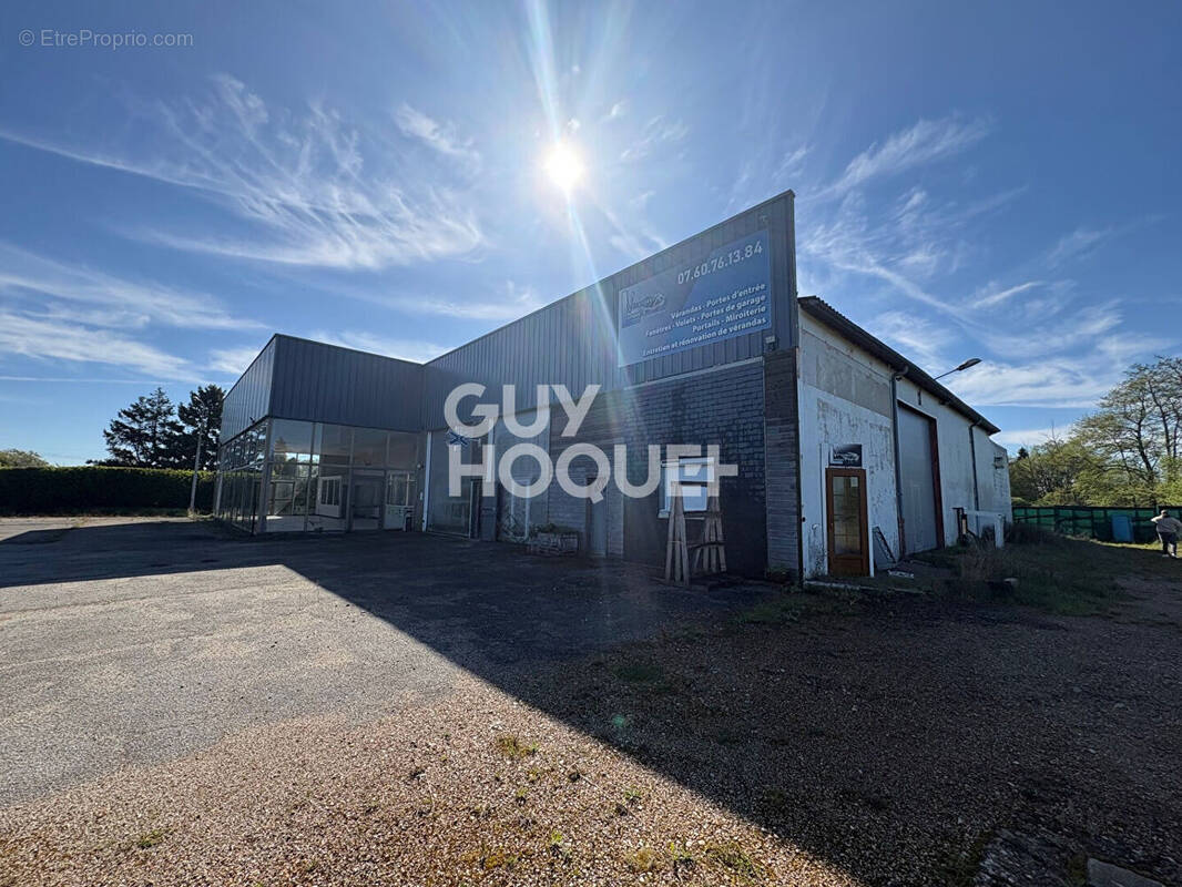 Commerce à VERNEUIL-SUR-AVRE