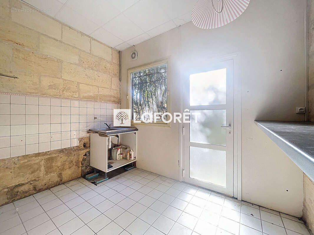 Commerce à BORDEAUX