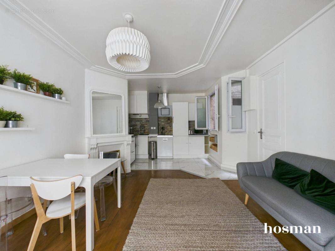 Appartement à PARIS-7E