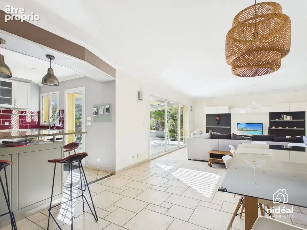 Maison 5 pièces 168 m² à vendre à Sommieres (30250) - photo 8