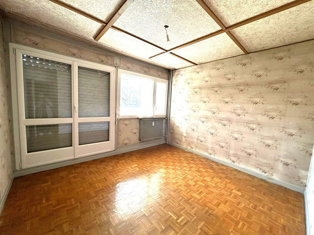 Appartement à OULLINS