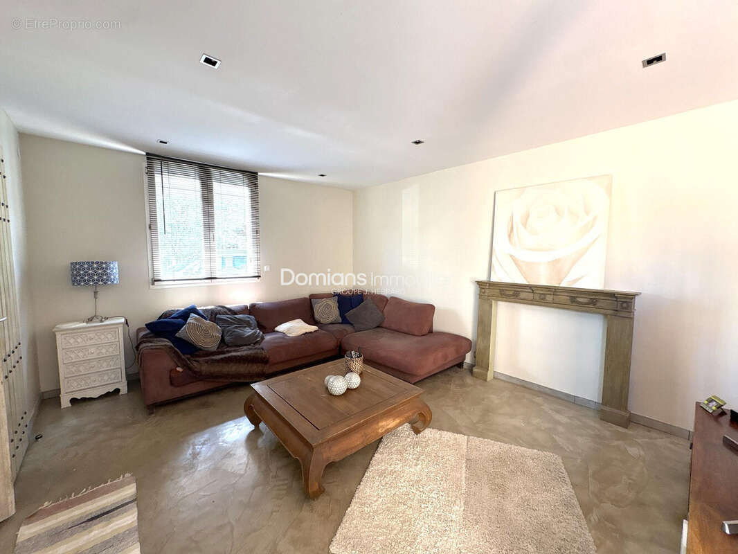 Maison 105 m² à Llupia  - photo 9