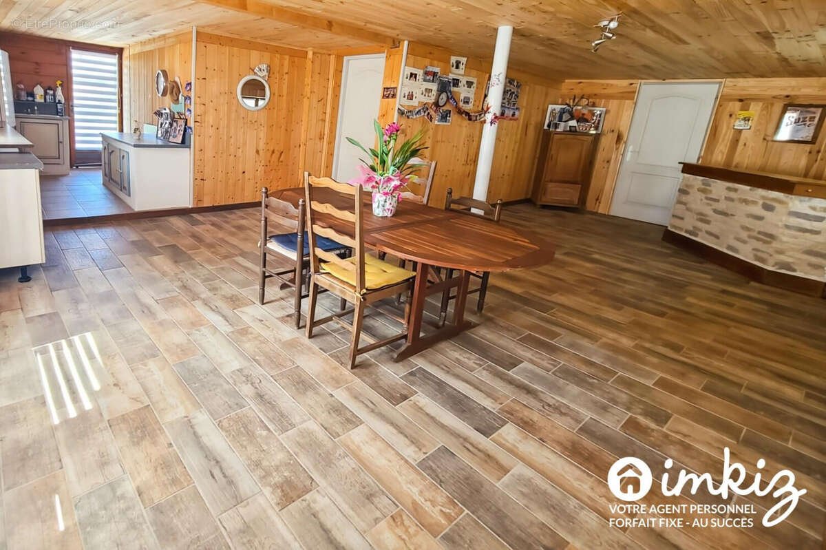 Propriété de charme avec piscine et dépendance - photo 12
