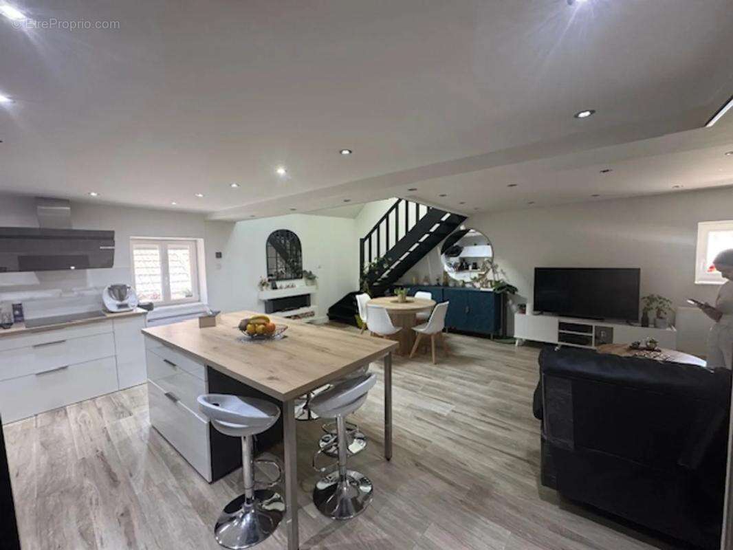 Lot de 2 appartements T3 de 76 m² à Le Pont-de-Beauvoisin - photo 6
