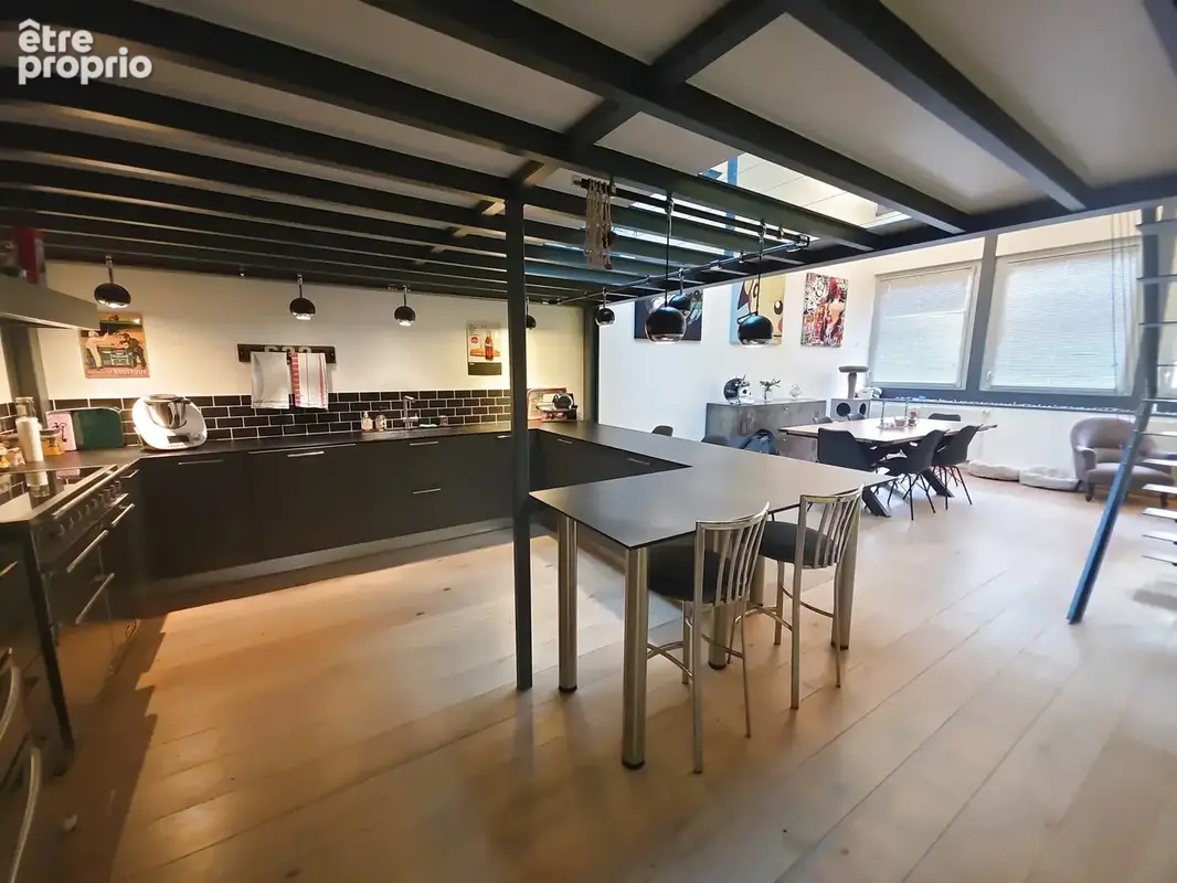 Superbe duplex avec terrasse secteur fac de lettres. - photo 3