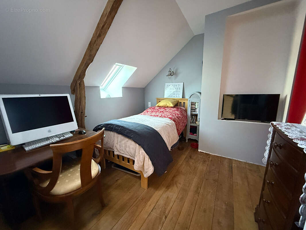 Maison à NOYAL-SOUS-BAZOUGES