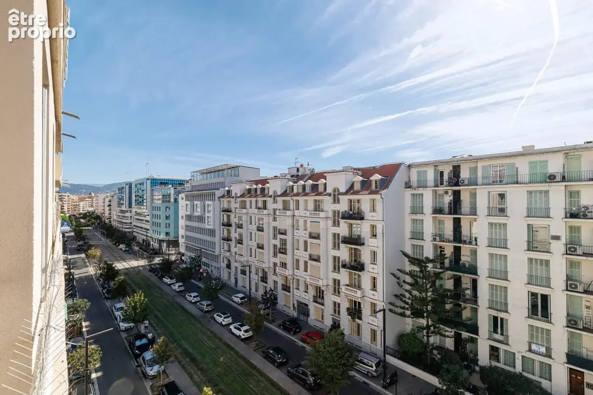 Appartement 3 pièces 60 m² à vendre à Nice (06200) - photo 2