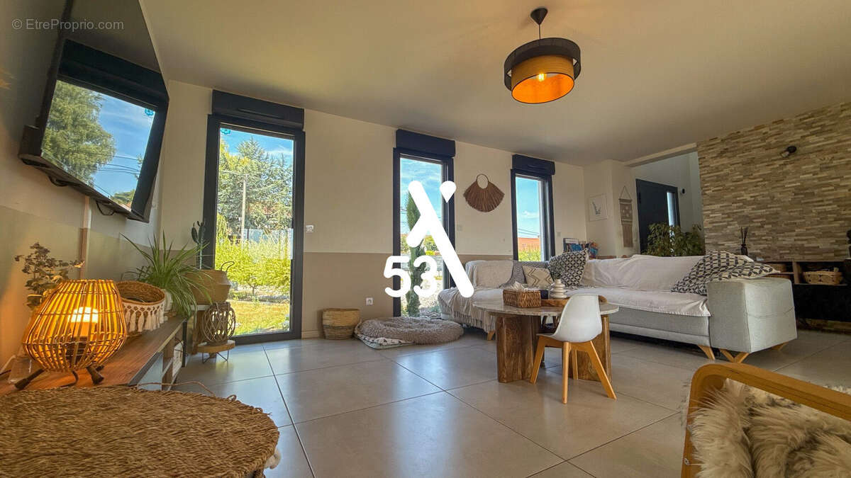 Maison 130 m² à Roquetoire  - photo 4