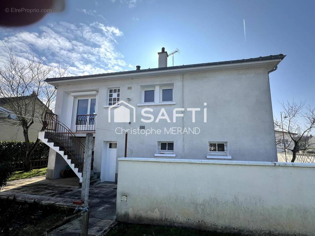 Photo 1 - Maison à PORT-DE-PILES