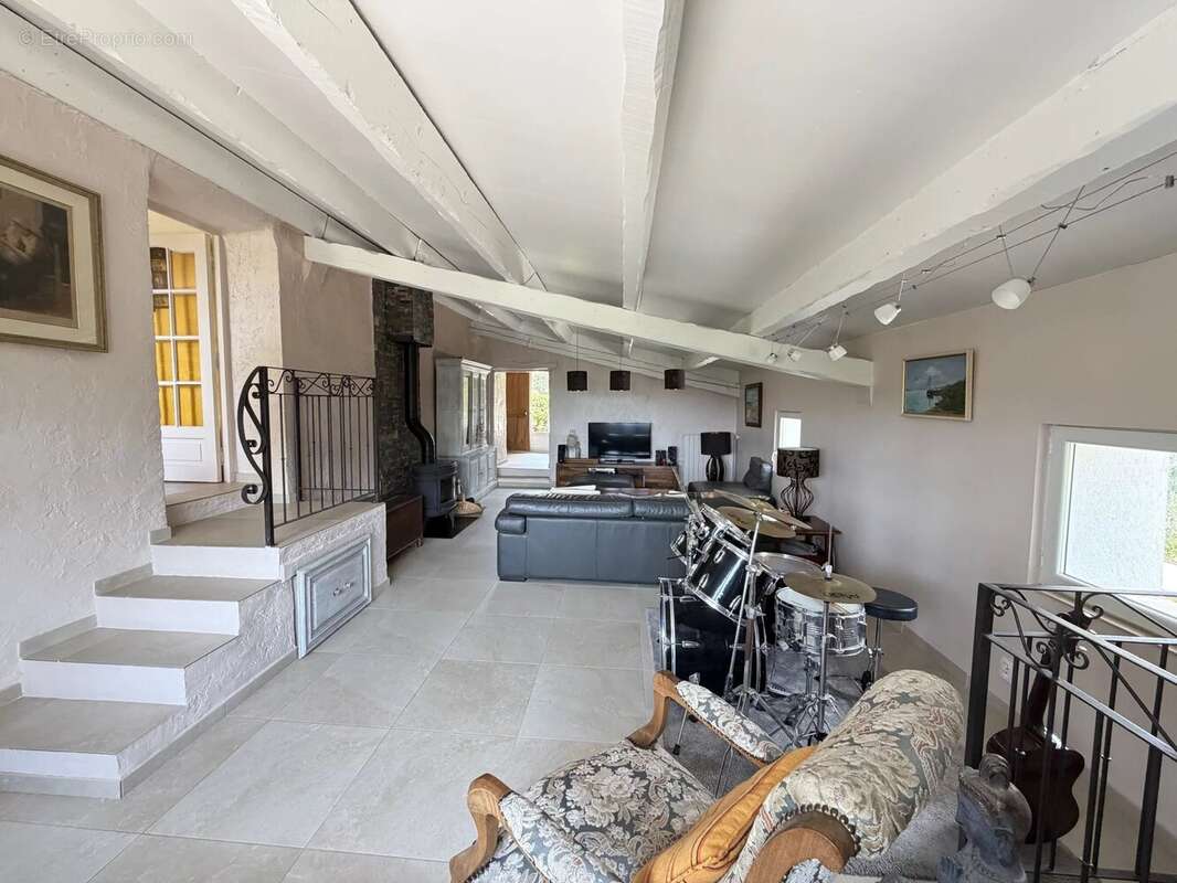 Bâtisse de caractère – 166 m² – Piscine – Chambres d’hôtes – Plus de 5 000 m² de terrain - photo 9
