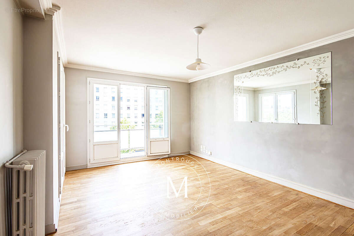 Appartement à MONTROUGE