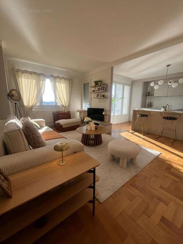 Photo 3 - Appartement à CALUIRE-ET-CUIRE