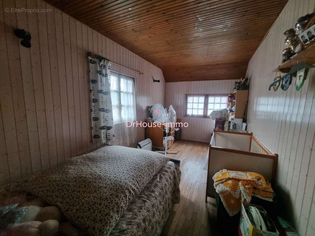 Maison à DOUCHY