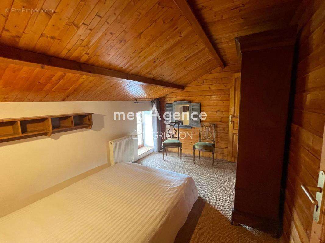 Maison à NIEUL-LE-DOLENT